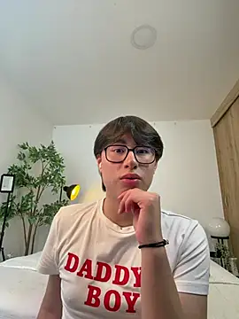 SrLuis18 online show from February 19, 2026, 9:22 pm