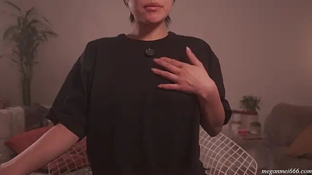 meganmei666 online show from April 13, 2026, 2:06 am