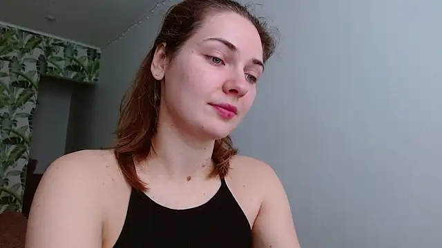 Snapshot of Olivia_shine chatting on February 15, 2025, 5:41 am Olivia shine online show from February 15, 2025, 5:41 am