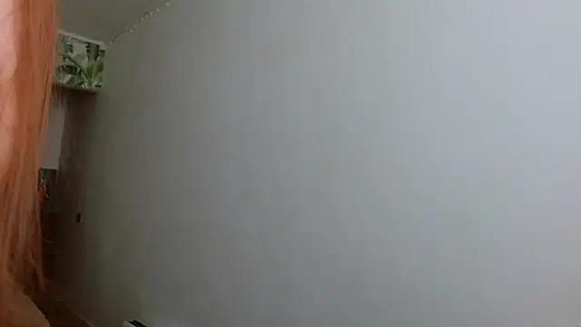 Snapshot of Olivia_shine chatting on March 10, 2025, 5:33 am Olivia shine online show from March 10, 2025, 5:33 am