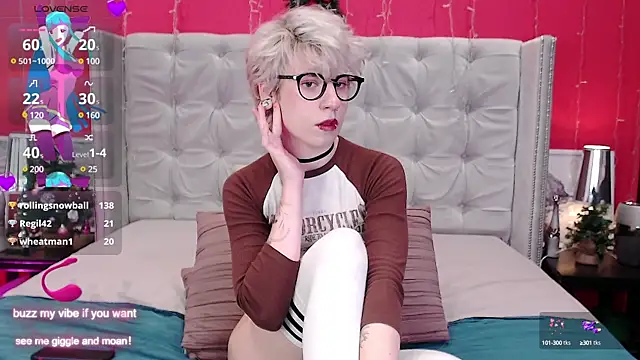 Snapshot of _Moonlight_t chatting on December 23, 2024, 4:17 pm Moonlight t online show from December 23, 2024, 4:17 pm