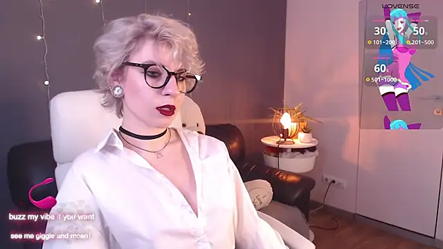 Snapshot of _Moonlight_t chatting on February 13, 2025, 5:26 am Moonlight t online show from February 13, 2025, 5:26 am