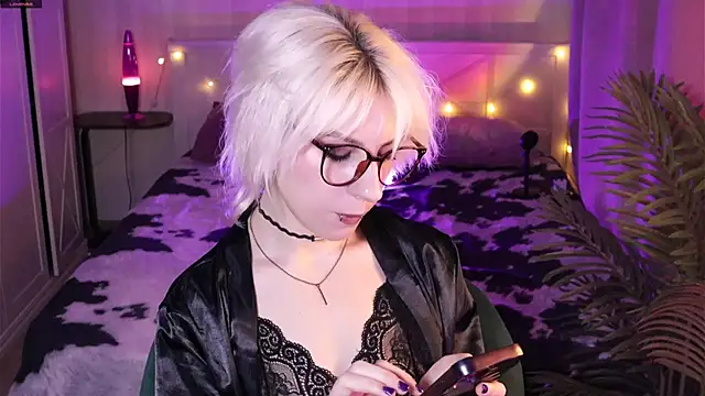 Snapshot of _Moonlight_t chatting on March 1, 2026, 8:05 am Moonlight t online show from March 1, 2026, 8:05 am