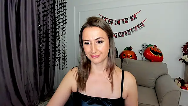 Snapshot of PassionGlow chatting on October 19, 2025, 7:58 pm PassionGlow online show from October 19, 2025, 7:58 pm