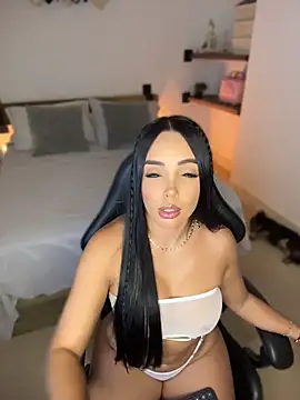 annyfosterr online show from June 25, 2026, 9:08 pm