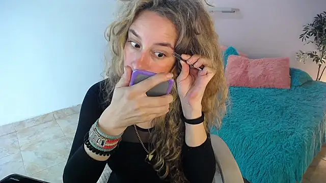 Snapshot of Paula_Paz chatting on November 5, 2025, 2:28 pm Paula Paz online show from November 5, 2025, 2:28 pm