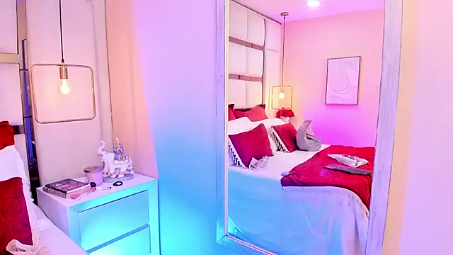 elizavenus online show from February 25, 2026, 12:48 pm