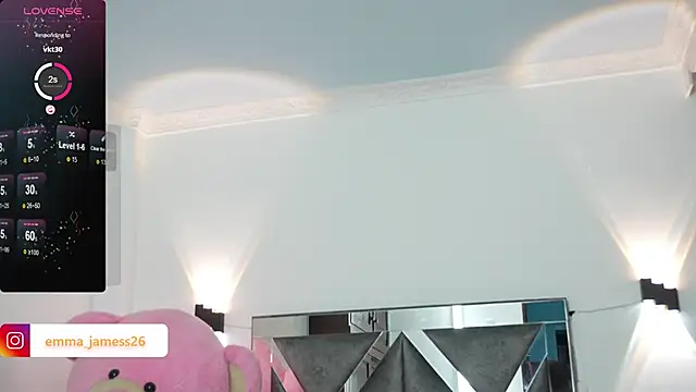 Emma jamess online show from September 12, 2025, 3:50 am