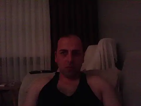Snapshot of Yldrmm_9553 chatting on June 21, 2026, 8:44 pm Yldrmm 9553 online show from June 21, 2026, 8:44 pm