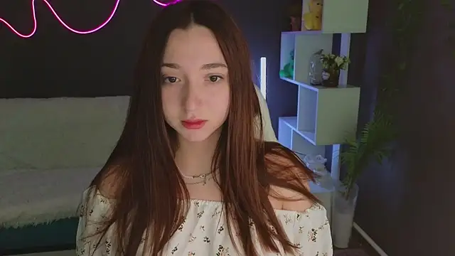 Snapshot of YasmineWest chatting on October 12, 2025, 1:37 am YasmineWest online show from October 12, 2025, 1:37 am