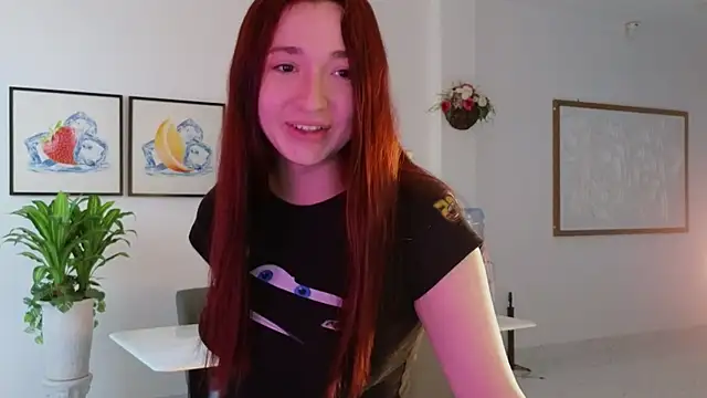 YasmineWest online show from July 26, 2026, 1:25 am