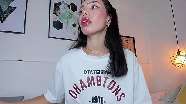 amysc online show from October 13, 2025, 1:33 pm