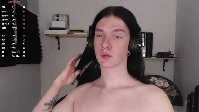 carthylovvve online show from January 27, 2025, 8:39 pm