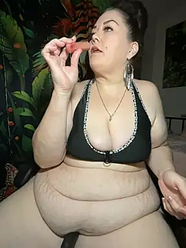 fatfabulous1981 online show from March 21, 2025, 6:05 am