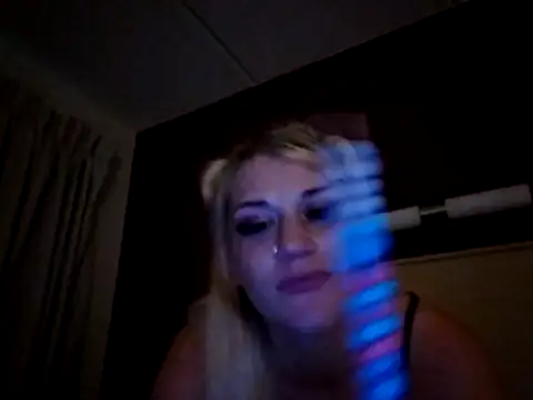 SexxxiLexiiii online show from December 15, 2025, 9:24 am