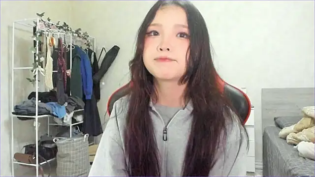 wastforu online show from April 8, 2026, 12:05 pm