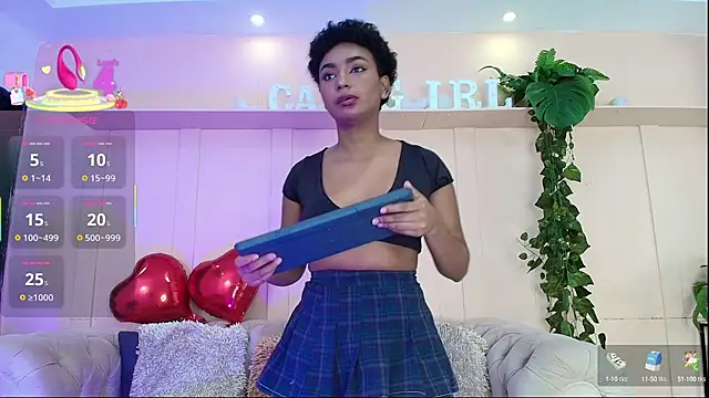 saray mardez online show from February 16, 2025, 12:32 pm