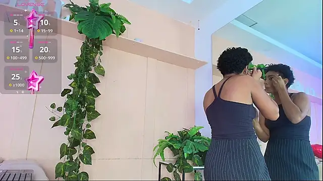 saray mardez online show from February 17, 2025, 12:27 pm