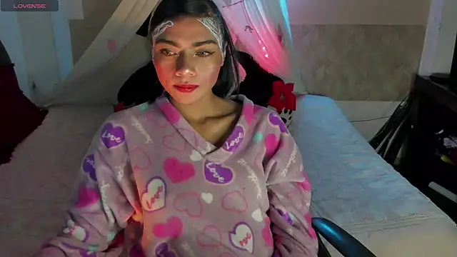 Lilithsabeth online show from November 4, 2025, 8:35 am