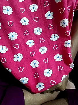 Snapshot of Tujo_islam chatting on November 4, 2025, 5:56 pm Tujo islam online show from November 4, 2025, 5:56 pm