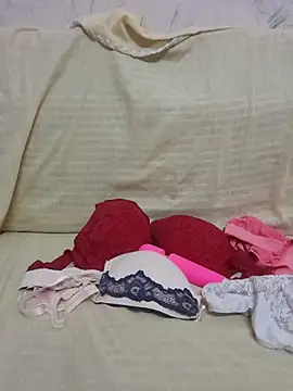 priya0626 online show from November 2, 2025, 3:58 pm