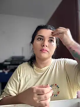 horny roomiess online show from December 12, 2024, 2:33 pm