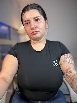 horny roomiess online show from October 16, 2025, 10:44 pm