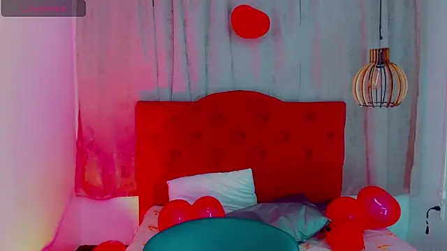 Jessica smith 1 online show from February 18, 2025, 11:33 am