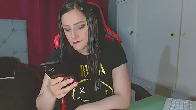 Snapshot of Noamartin_ chatting on October 12, 2025, 2:10 am Noamartin online show from October 12, 2025, 2:10 am