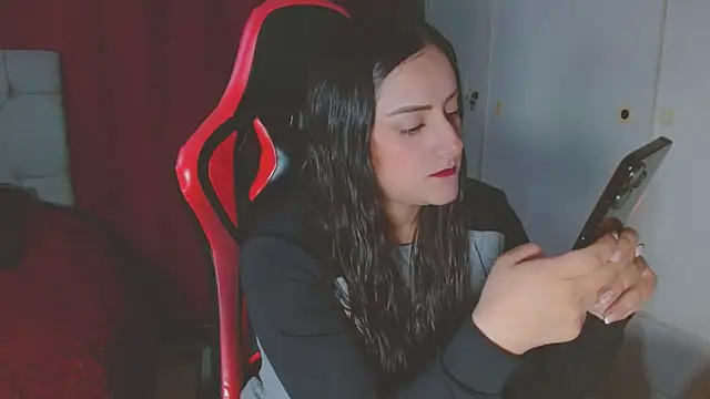 Noamartin  online show from January 6, 2026, 11:18 pm