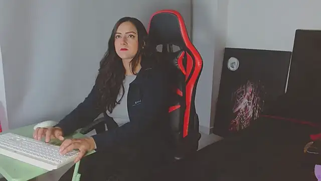 Noamartin  online show from March 10, 2026, 12:26 am