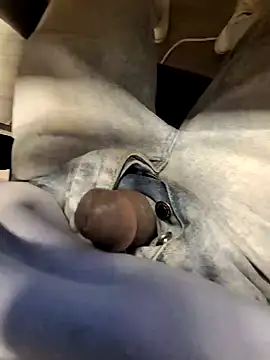 Snapshot of no1belike1 chatting on January 22, 2025, 11:01 am no1belike1 online show from January 22, 2025, 11:01 am