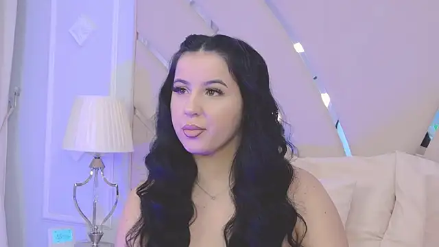 Snapshot of Amalthea_ chatting on February 4, 2025, 5:23 pm Amalthea online show from February 4, 2025, 5:23 pm