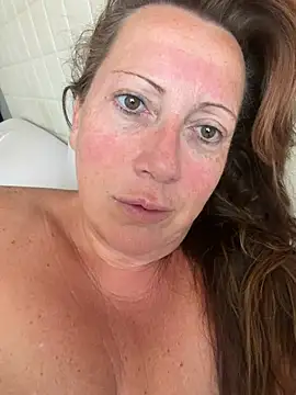 xsexycurvymilf online show from July 12, 2026, 6:59 am
