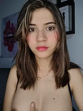 Snapshot of hanaa_18 chatting on November 5, 2025, 8:03 am hanaa 18 online show from November 5, 2025, 8:03 am