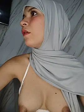 hanaa 18 online show from February 15, 2026, 8:35 am