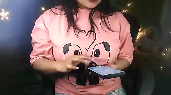 Snapshot of _Redwine_ chatting on February 13, 2025, 10:44 am Redwine online show from February 13, 2025, 10:44 am