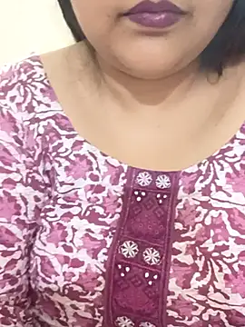 Snapshot of _Redwine_ chatting on February 23, 2025, 4:02 pm Redwine online show from February 23, 2025, 4:02 pm