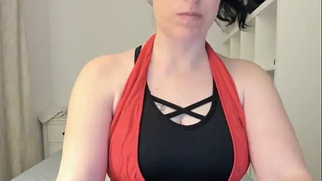 emmita69  online show from November 6, 2025, 10:54 pm