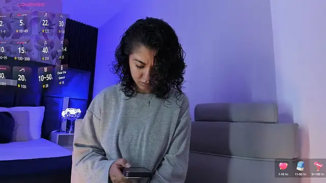 Amareto  online show from October 6, 2025, 11:29 am