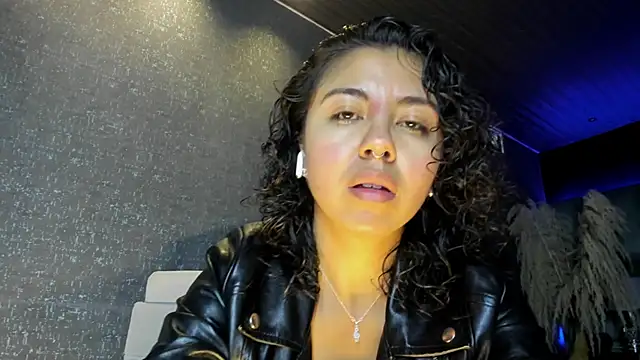 Amareto  online show from October 12, 2025, 12:04 pm