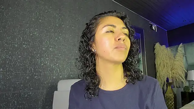 Amareto  online show from November 26, 2025, 10:38 am