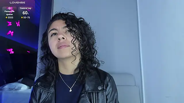 Snapshot of Amareto_ chatting on February 20, 2026, 9:43 am Amareto online show from February 20, 2026, 9:43 am