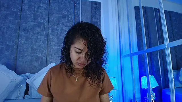 Snapshot of Amareto_ chatting on February 21, 2026, 1:01 pm Amareto online show from February 21, 2026, 1:01 pm