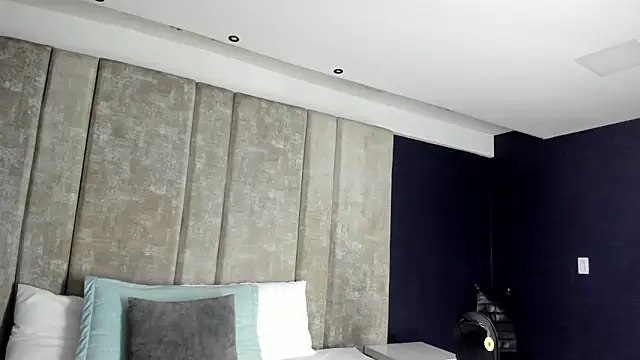 Snapshot of Amareto_ chatting on February 24, 2026, 10:02 am Amareto online show from February 24, 2026, 10:02 am