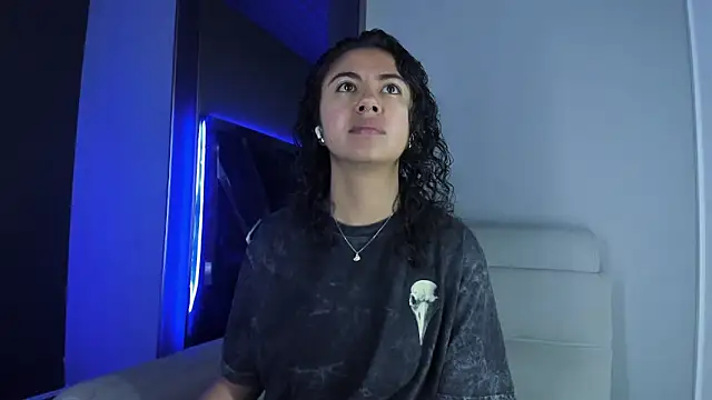 Amareto  online show from March 29, 2026, 9:20 am