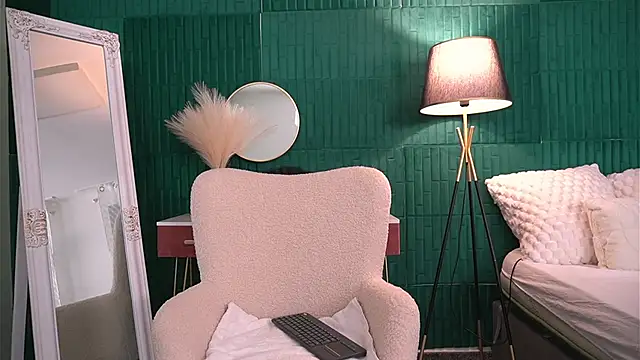 Snapshot of HaileyMoonn chatting on November 12, 2025, 3:40 am HaileyMoonn online show from November 12, 2025, 3:40 am