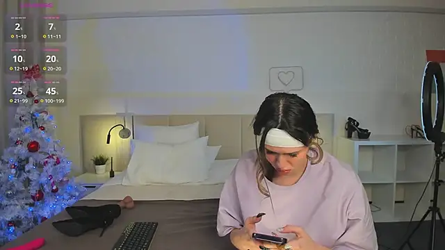 BelovedRuby online show from January 11, 2025, 11:56 am