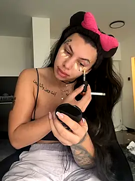 sexynalaa online show from December 4, 2024, 1:31 pm