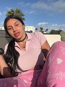 sexynalaa online show from December 23, 2024, 1:45 pm